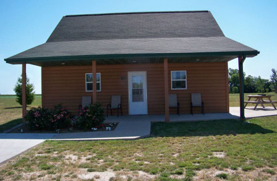 four bedroom affordable cabin rentals in shelbyville illinois