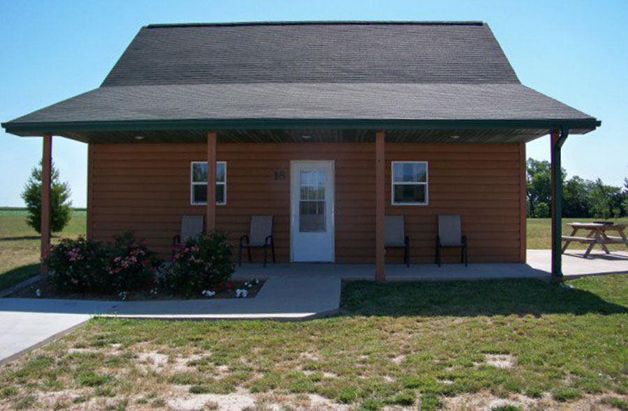 4 bedroom cabin vacation rental shelbyville illinois