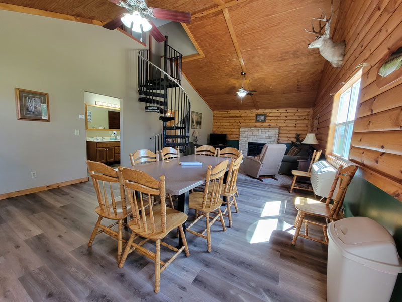 whitetail-crossing-cabins-four-bedroom-17-18-cabins-gallery-15