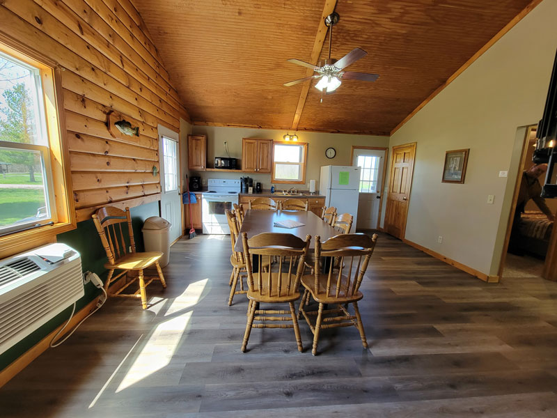 whitetail-crossing-cabins-four-bedroom-17-18-cabins-gallery-17