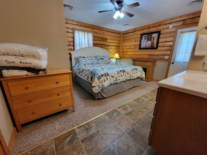 whitetail-crossing-cabins-one-bedroom-12-16-cabins-gallery-10