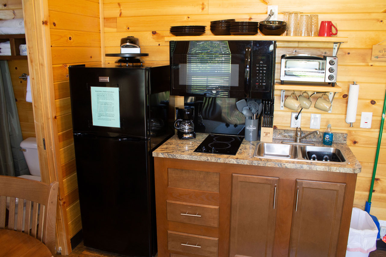 whitetail-crossing-cabins-tinyhouse01-gallery-05