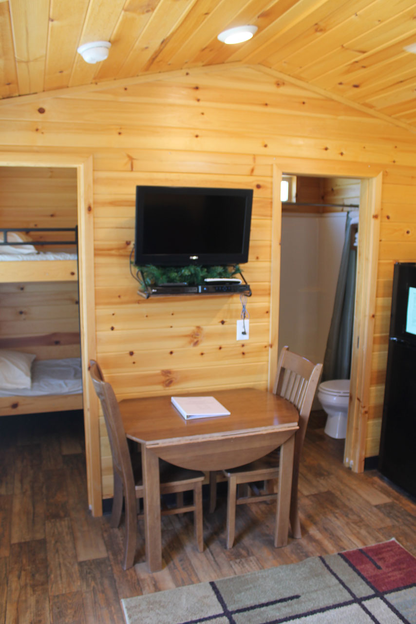 whitetail-crossing-cabins-tinyhouse01-gallery-07