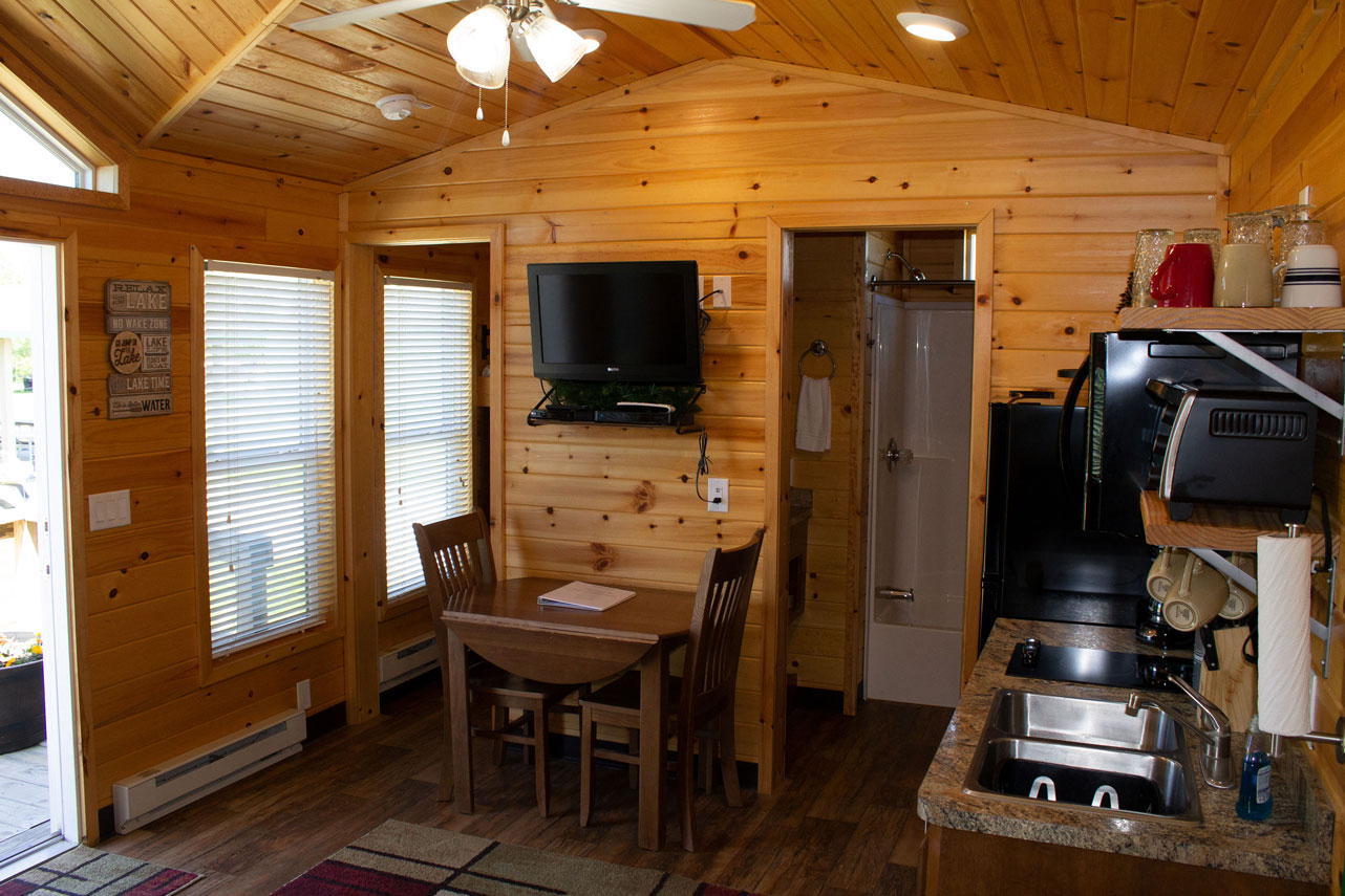 whitetail-crossing-cabins-tinyhouse01-gallery-12
