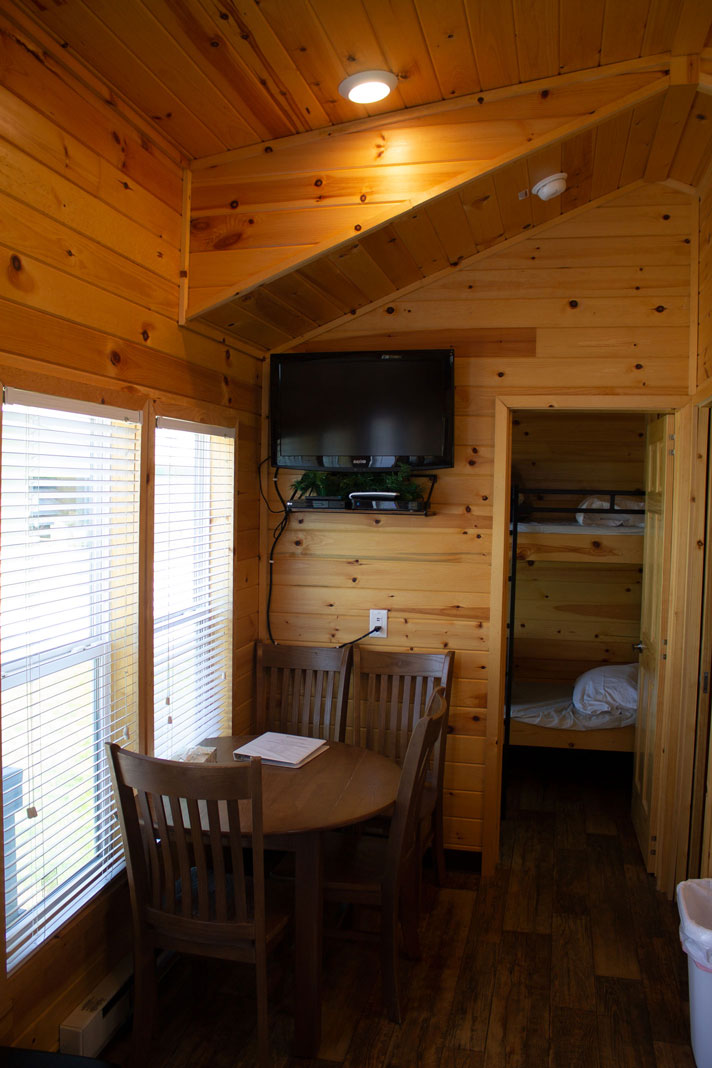 whitetail-crossing-cabins-tinyhouse02-gallery-06