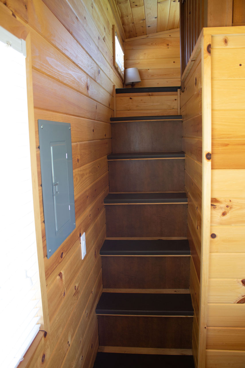 whitetail-crossing-cabins-tinyhouse02-gallery-16