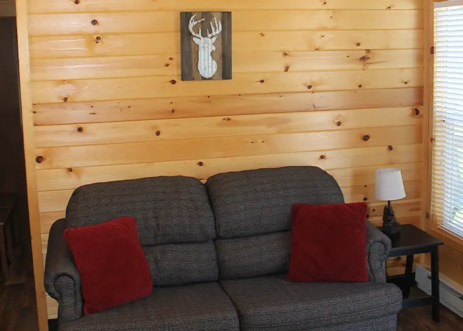whitetail-crossing-cabins-shelbyville-il-tiny-house-01-gallery-02